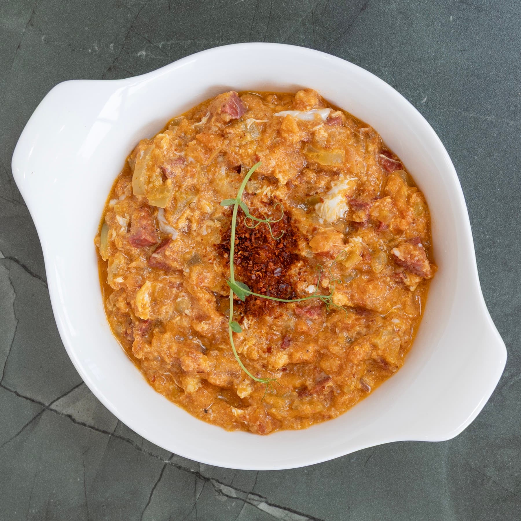 Eta Bakery Sucuklu Menemen